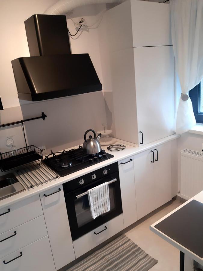 Ferienwohnung Mia!! Self Check-In!! Bukarest Exterior foto